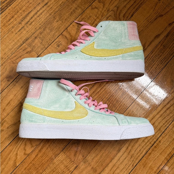 Nike Other - Nike SB Blazer Light Dew
